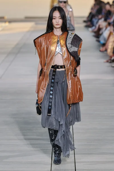 Look 45